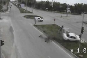Aşırı hız kaza yaptırdı