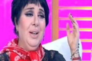 Nur Yerlitaş şarkı s&ouml;yledi