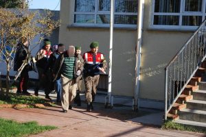 Mudanya'da r&uuml;şvet iddiasına 2 tutuklama