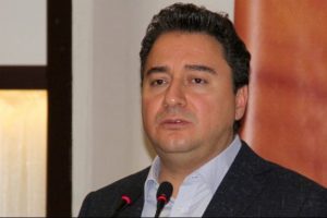 ''Ekonomi y&uuml;zde 3.3 b&uuml;y&uuml;me kaydedecek''