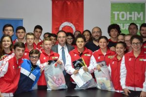 TOHM sporcularına malzeme desteği!