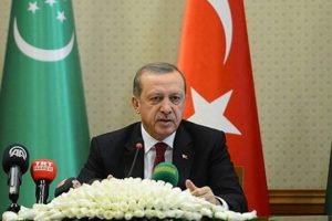 T&uuml;rkmenistan'da tutuklu T&uuml;rk &ouml;ğretmen bırakıldı