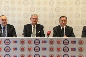 Bakanlar toplantı sonrası kamera karşısına ge&ccedil;til