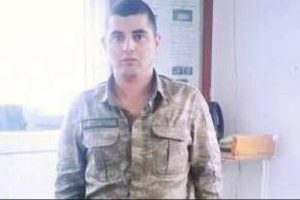Askerden izine geldi, kendini astı