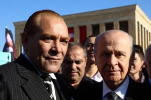 Bah&ccedil;eli, Atat&uuml;rk'&uuml;n benzeriyle selfie &ccedil;ekti