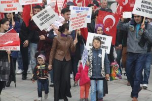 Vatanlarından s&uuml;r&uuml;l&uuml;ş&uuml;n&uuml;n 70. yıld&ouml;n&uuml;m&uuml; i&ccedil;in y&uuml;r&uuml;d&uuml;ler