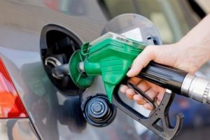 Petrolde son 4 yılın en d&uuml;ş&uuml;k fiyatı
