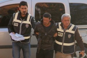 5 yaşındaki &ccedil;ocuğa tacav&uuml;z etti!