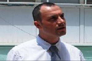Başhekim odayı kilitledi, doktoru darp etti