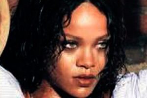 Rihanna yine &ccedil;ok konuşulacak!