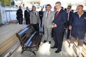 Elazığ'da banklar belediye at&ouml;lyesinden