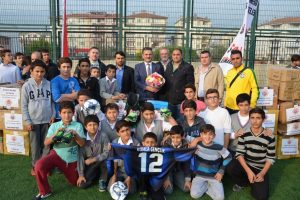 Amat&ouml;r spor kul&uuml;plerinde malzeme sevinci