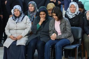 Kanserden &ouml;len 29 yıllık polise t&ouml;ren