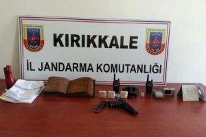 Jandarmadan tarih hırzılarına su&ccedil;&uuml;st&uuml;
