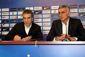 Ersun Yanal'dan 1,5 yıllık imza