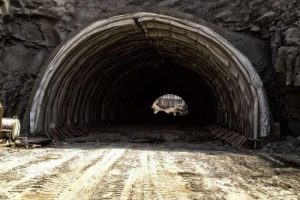 T&uuml;nel inşaatında g&ouml;&ccedil;&uuml;k: 1 &ouml;l&uuml;, 3 yaralı