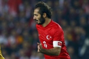 Hamit a&ccedil;tı ağzını, yumdu g&ouml;z&uuml;n&uuml;...