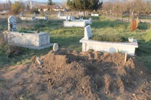 Doğalgaz &ccedil;alışmasından mezarlık &ccedil;ıktı!