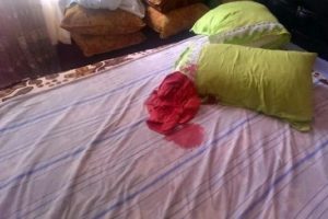 Bu kez de ağabeyini bı&ccedil;akladı