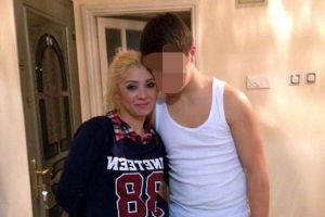 Şarkıcı kadın serbest, oğlu cinayetten tutuklandı