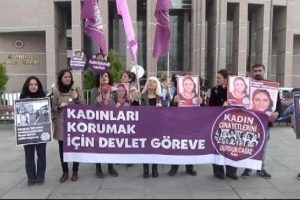 Kasten, canavarca hisle ve eziyet ederek &ouml;ld&uuml;rd&uuml;