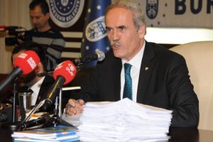Yaşlıların &uuml;cretsiz seyahat maliyeti 40 milyon lira