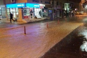 Didim sağanak yağmura teslim oldu