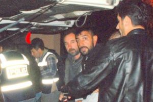 Bursa'da polisten uyuşturucuya ge&ccedil;it yok!