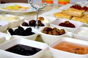 Bakanlık 5 &uuml;r&uuml;n&uuml;n tuzunu azalttı