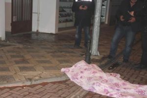 5. kattan atlayan gen&ccedil; kız &ouml;ld&uuml;