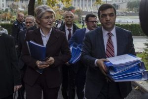İşte o partinin amblemi ve kurucuları