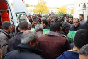 Sıra kavgası &ouml;l&uuml;mle bitti