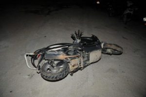 Bursa'da motosiklet devrildi,s&uuml;r&uuml;c&uuml; ağır yaralı