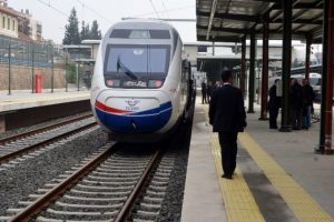 Pendik-K&ouml;sek&ouml;y tren hattı yıl sonuna hazır
