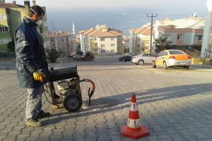 Bursa'da sinek ve haşare ile m&uuml;cadele hız kesmiyor