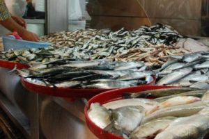 Balık fiyatları d&uuml;ş&uuml;yor