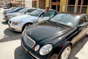 Dolandırıcıların son oyunu! 500 l&uuml;ks ara&ccedil; kayıp!