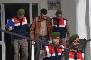 D&uuml;ğ&uuml;n magandası damadı yaraladı