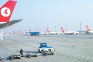 Yasak kalktı u&ccedil;akta indirim g&ouml;r&uuml;nd&uuml;