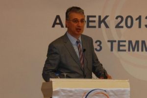 Eski T&Uuml;BİTAK Başkan Yardımcısı bakın neler yapmış !