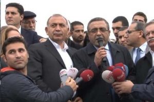 G&uuml;rsel Tekin Gezi Parkı'nda a&ccedil;ıklamalar yaptı