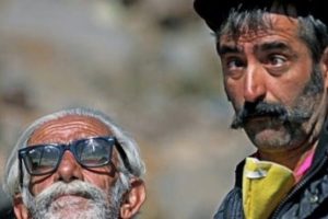 Mahsun Kırmızıg&uuml;l'&uuml;n filminin afişi &ccedil;ıktı