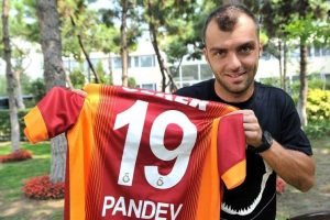 Pandev Galatasaray'dan resmen ayrılıyor