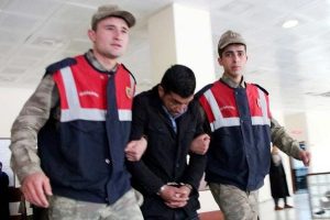 Suru&ccedil; Belediye Başkanı ve oğlunu &ouml;ld&uuml;ren şahıs yakalandı!