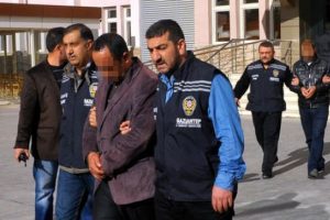 Mehmet G&ouml;rmez'in ablasına şok saldırı!