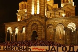 Belgrad b&uuml;y&uuml;kel&ccedil;iliği &ouml;n&uuml;nde protesto