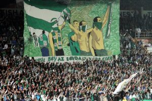 Bursaspor taraftarları şova hazırlanıyor