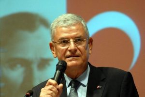 Bakan Bozkır'dan T&uuml;rkiye'ye ilgin&ccedil; benzetme