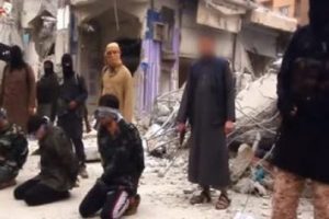 IŞİD 4 Esad askerini infaz etti
