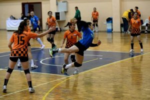 Hentbol bayanlar 1. ligde Osmangazi fırtınası